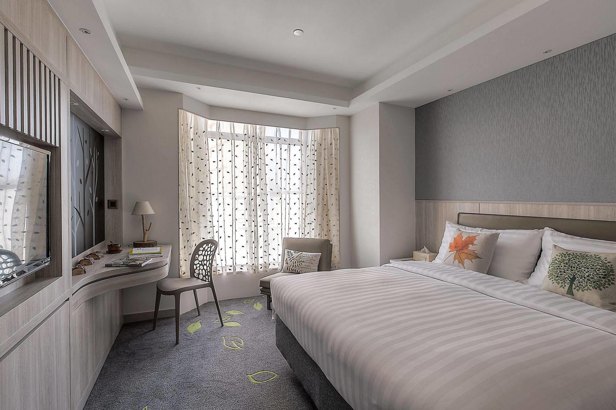 Stanford Hillview Hotel